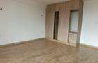 4 Bed Apartment with En Suite in Spring Valley - 16
