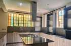4 Bed Townhouse with En Suite in Rosslyn - 5