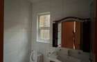 4 Bed Townhouse with En Suite at Riverside Drive - 17