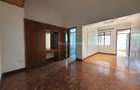 4 Bed Townhouse with En Suite in Spring Valley - 3