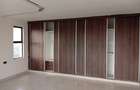 3 Bed Apartment with En Suite at Green Wood Drive - 6