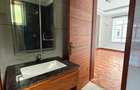 5 Bed Townhouse with En Suite in Lavington - 7
