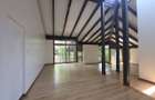 4 Bed House with En Suite in Lake View - 4