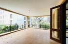 4 Bed Apartment with En Suite in Riverside - 6