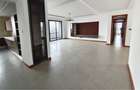 4 Bed Apartment with Swimming Pool in Riverside - 10