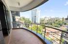 3 Bed Apartment with En Suite in Riverside - 3