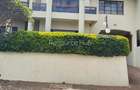 4 Bed Townhouse with En Suite in Spring Valley - 1