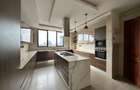 4 Bed Apartment with En Suite at Riverside Drive - 3