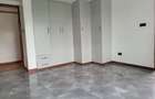 5 Bed House with En Suite in Runda - 10