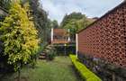 5 Bed Townhouse with En Suite at Lone Tree - 17
