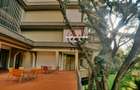 3 Bed Apartment with En Suite at Sixth Parklands Avenue - 15