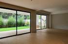 5 Bed Townhouse with En Suite in Kyuna - 5