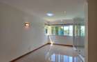 4 Bed House with En Suite in Riverside - 12