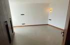 4 Bed Apartment with En Suite in Riverside - 8