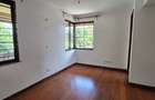 5 Bed Townhouse with En Suite at Convent Drive - 14