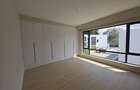 5 Bed Townhouse with En Suite in Kyuna - 18