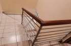 4 Bed House with En Suite in Donholm - 7