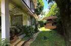 5 Bed Townhouse with En Suite in Lavington - 2