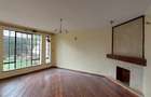 5 Bed Townhouse with En Suite in Lavington - 2