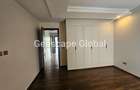 3 Bed Apartment with En Suite in Spring Valley - 3