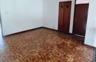 6 Bed House with En Suite in Nyari - 11