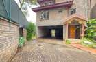 4 Bed Townhouse with En Suite at James Gichuru Road - 2