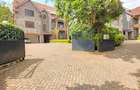 5 Bed Townhouse with En Suite at Lavington Green - 1