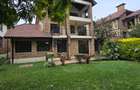5 Bed Townhouse with En Suite at Lavington Green - 18