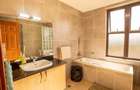 3 Bed Apartment with En Suite at Off Parklands Road - 20