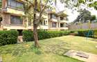 5 Bed Townhouse with En Suite at Lavington Green - 4