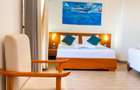 Serviced Studio Apartment with En Suite at Baobab Road - 4