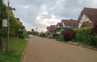 4 Bed Townhouse in Redhill - 2