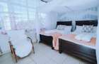 4 Bed Villa with En Suite in Kenyatta Road - 15
