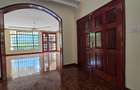 4 Bed Townhouse with En Suite in Lavington - 11
