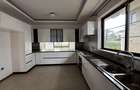 4 Bed Townhouse with En Suite in Runda - 3