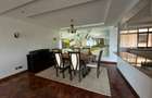 3 Bed Apartment with En Suite in Riverside - 5
