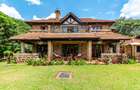 4 Bed House with En Suite in Ridgeways - 1