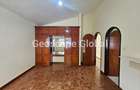 5 Bed House with En Suite in Riverside - 6