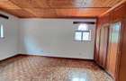 6 Bed House with En Suite in Nyari - 17