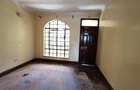 4 Bed House with En Suite in Ridgeways - 10