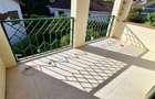 4 Bed Townhouse with En Suite at Lavington - 4
