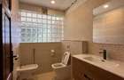 5 Bed House with Swimming Pool in Runda - 13