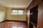 5 Bed House with En Suite in Lavington - 5