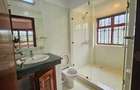 5 Bed House with En Suite in Runda - 10
