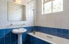 3 Bed Apartment with En Suite at Sports Road - 16