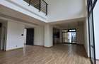 4 Bed Apartment with En Suite in Riverside - 2