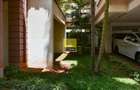 3 Bed Apartment in Riverside - 18