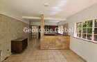 5 Bed House with En Suite in Rosslyn - 8