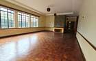 5 Bed House with En Suite in Runda - 7
