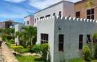 3 Bed Townhouse with En Suite at Sultan Palace - 8